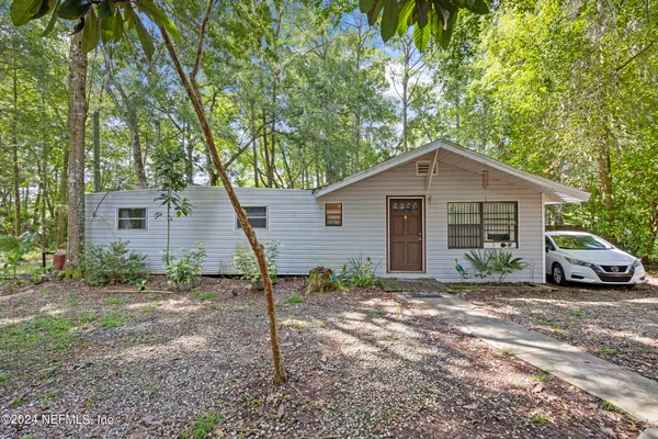 $319,500 | 742 Ridgeline Road, Unit 1, Satsuma, FL 32189