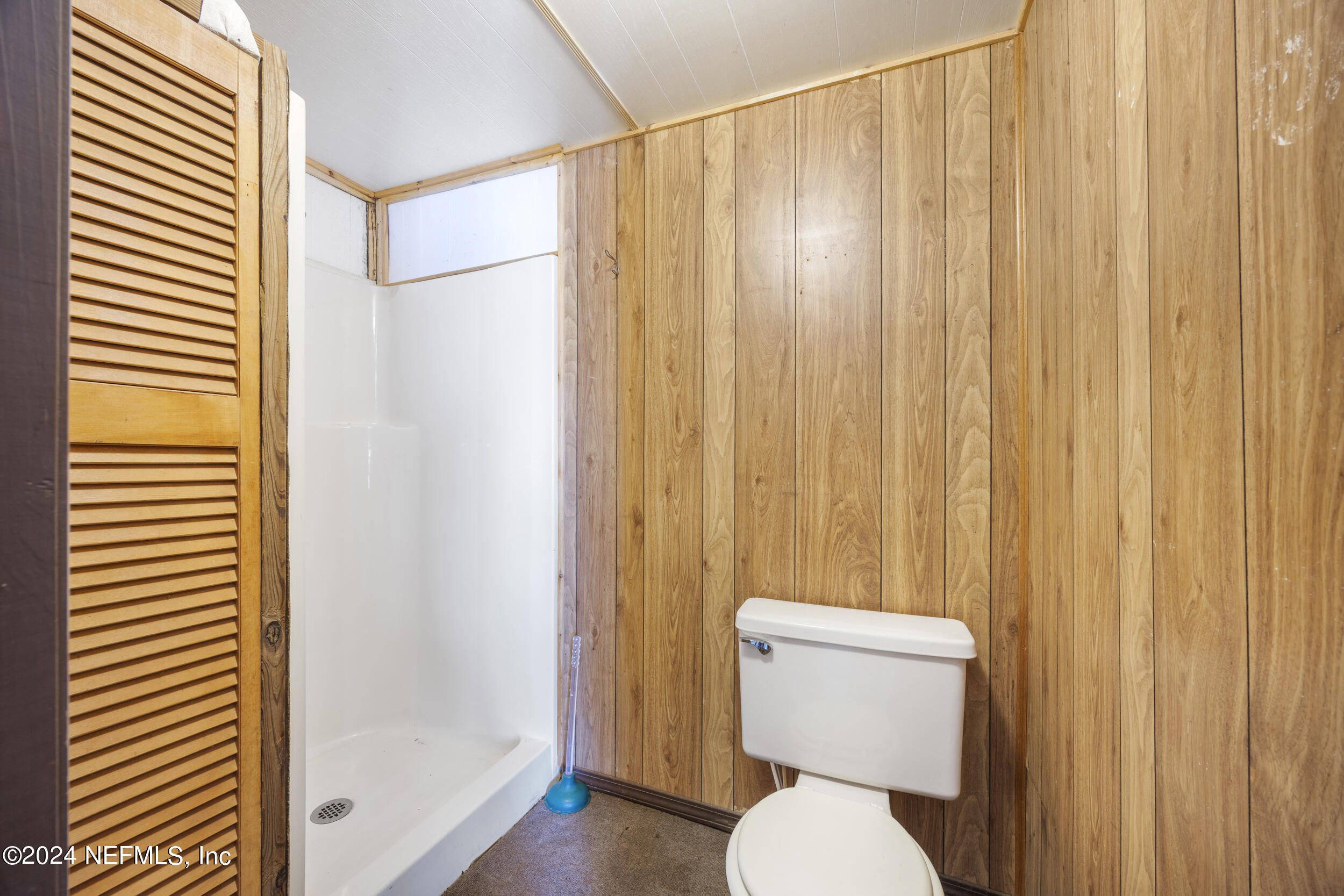 742 Ridgeline Road, Unit 1 Satsuma, FL 32189 - Photo 33 of 39 Shed with bathroom