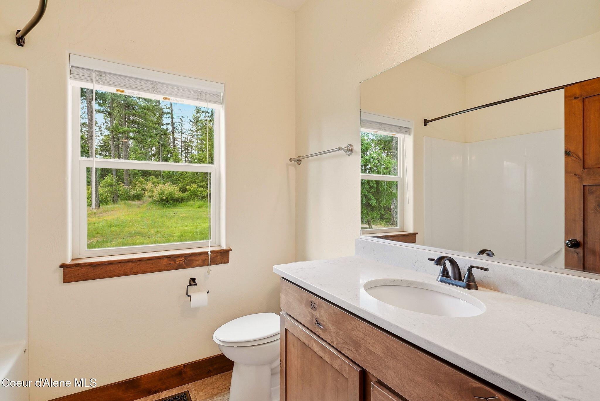 5774 West Kidd Island Road Coeur D'Alene, ID 83814 - Photo 29 of 66 Inside-Media-Kidd-32