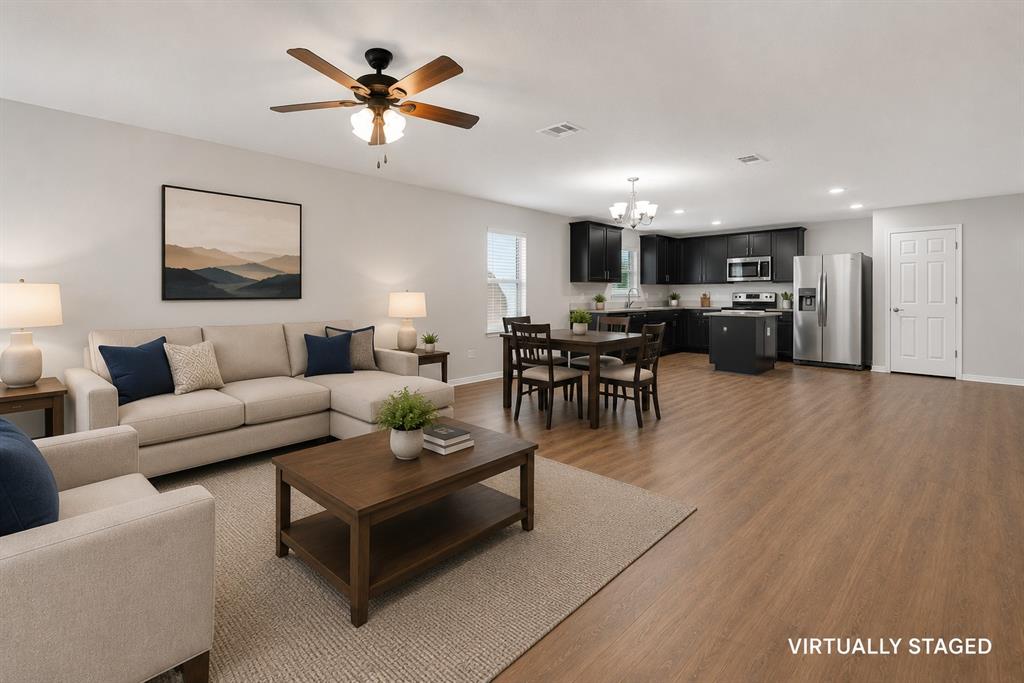 Virtually staged