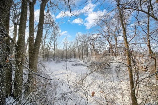 $300,000 | 10301 County Farm Road, Parma, MI 49269