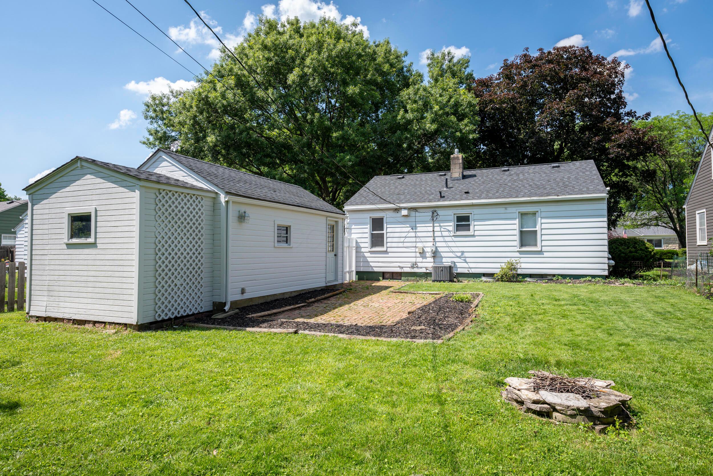 285 East Weisheimer Road Columbus, OH 43214 - Photo 26 of 28