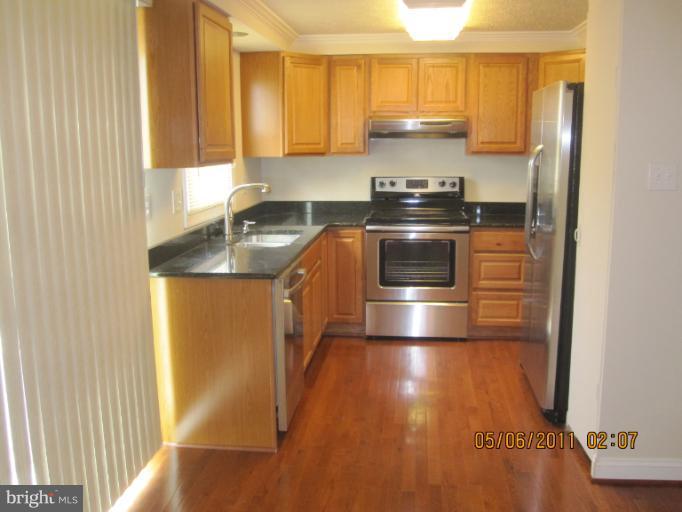 517 Riggs Court Frederick, MD 21703 - Photo 2 of 30 Kitchen