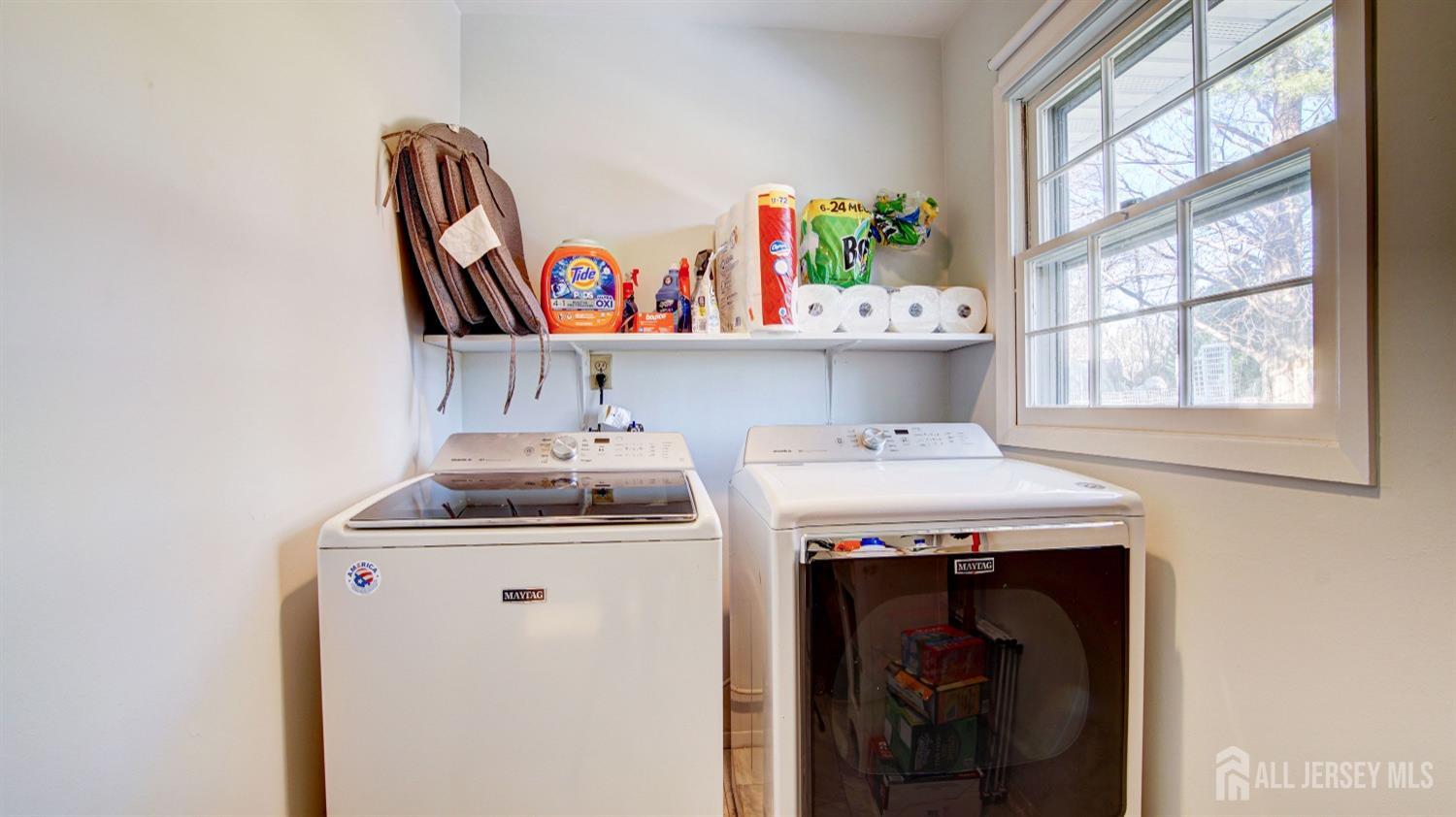 38 Mistletoe Drive Old Bridge, NJ 07747 - Photo 36 of 41 a utility room with washer and dryer