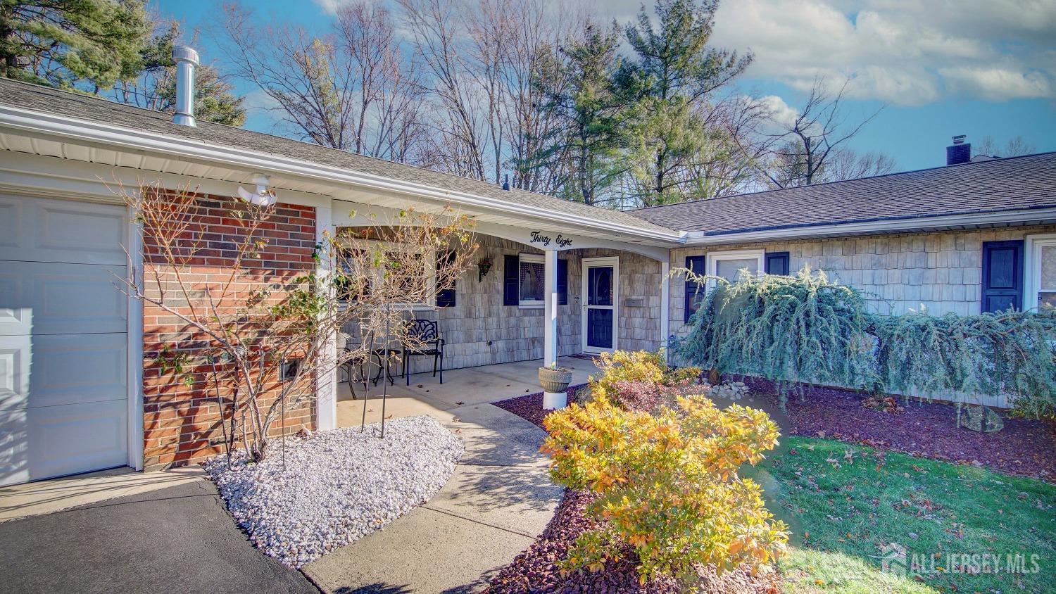 38 Mistletoe Drive Old Bridge, NJ 07747 - Photo 5 of 41 a front view of house with yard