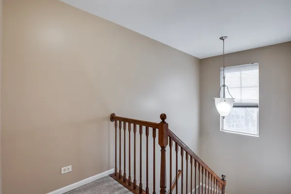 $2,800 | 417 Plaza Place, Aurora, IL 60504