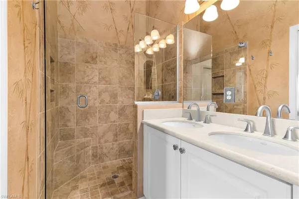 $414,900 | 162 Newport Drive, Unit 1207, Naples, FL 34114