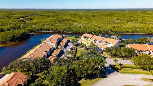 $414,900 | 162 Newport Drive, Unit 1207, Naples, FL 34114