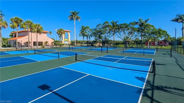 $414,900 | 162 Newport Drive, Unit 1207, Naples, FL 34114