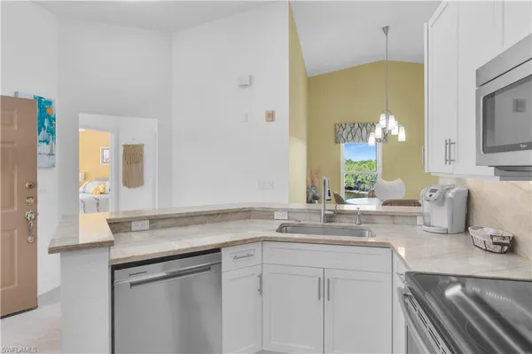 $414,900 | 162 Newport Drive, Unit 1207, Naples, FL 34114