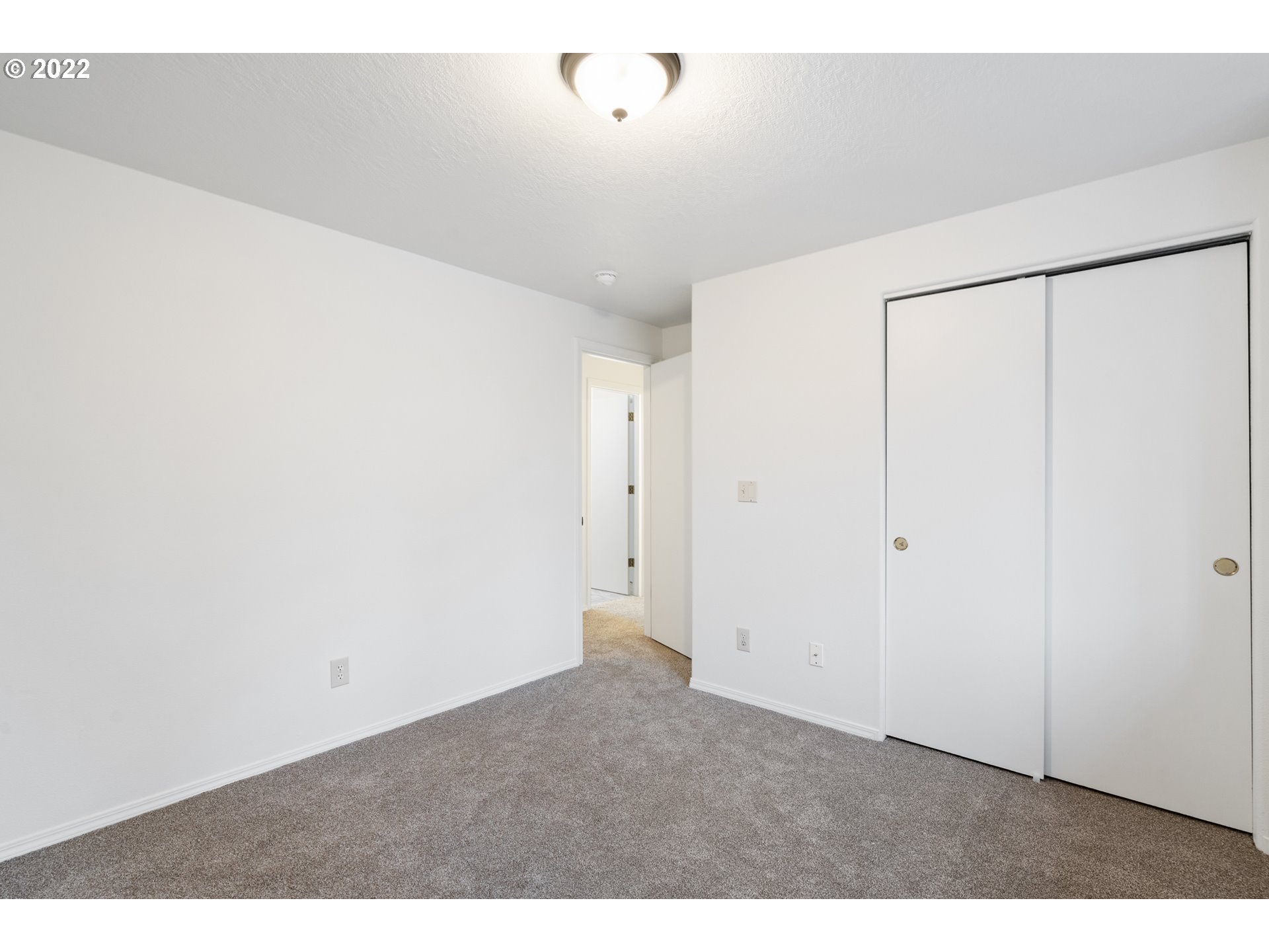 4525 North Colonial Avenue Portland, OR 97217 - Photo 26 of 35 a view of an empty room