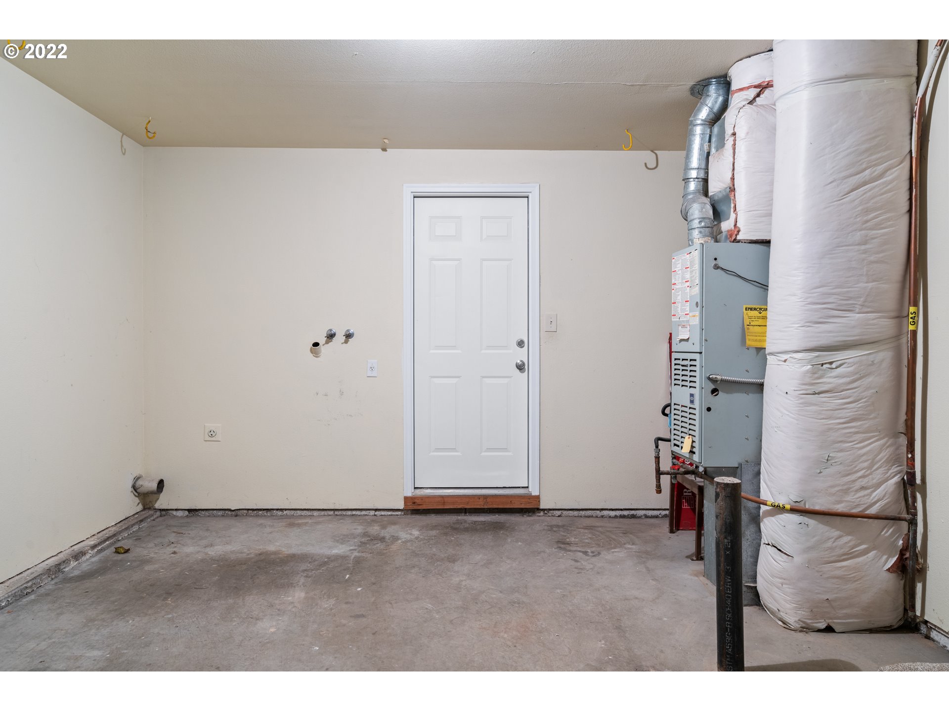 4525 North Colonial Avenue Portland, OR 97217 - Photo 27 of 35 a view of small space