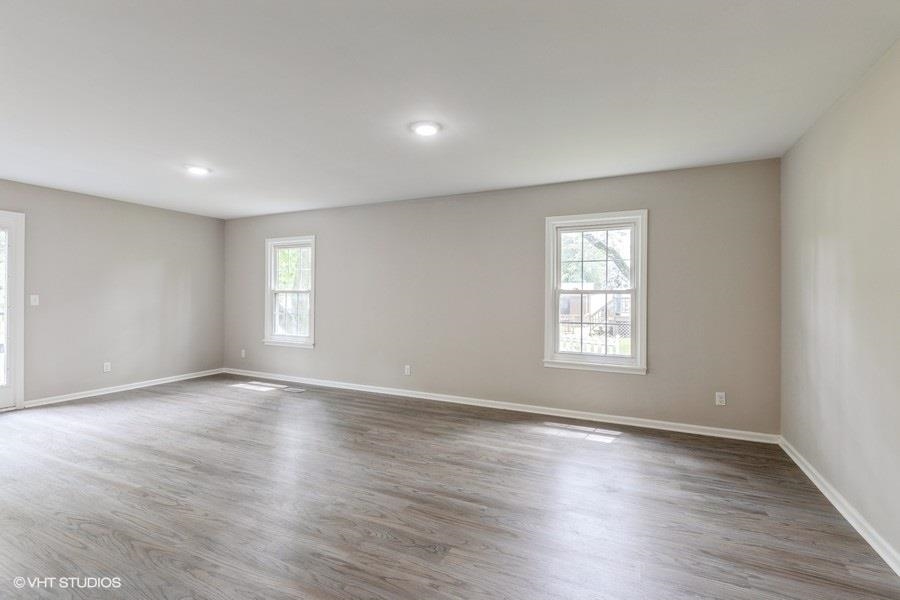 3405 South State Road Davison, MI 48423 - Photo 14 of 27 Living Room