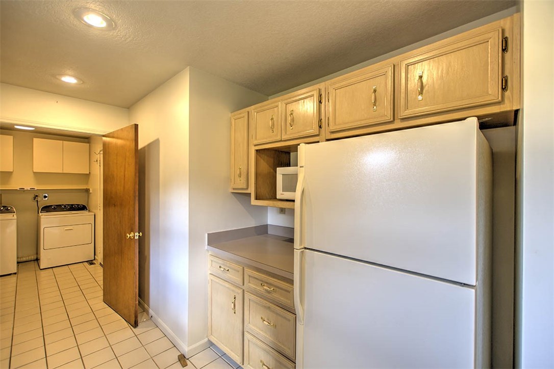 1215 South Airport Road Decatur, IL 62521 - Photo 10 of 24