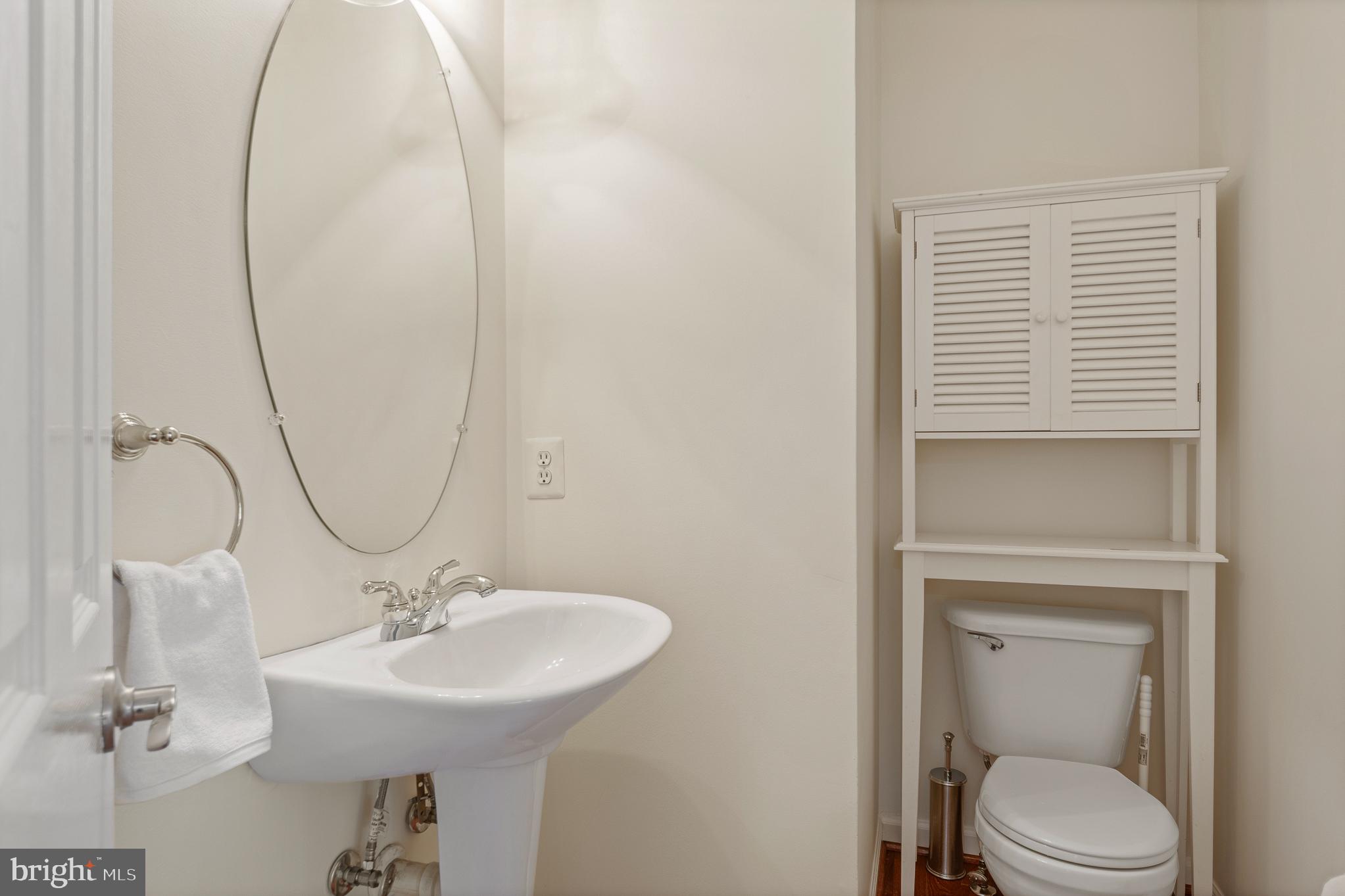 70 Two Rivers Drive Edgewater, MD 21037 - Photo 30 of 69 Charming, compact bathroom oasis.