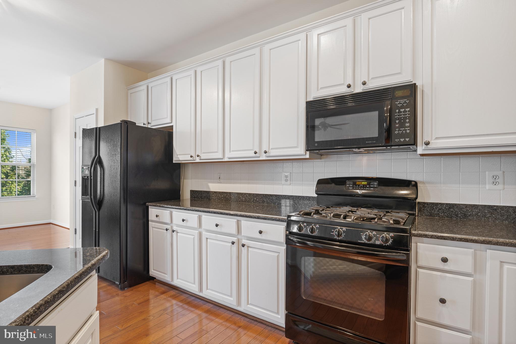 70 Two Rivers Drive Edgewater, MD 21037 - Photo 38 of 69 Modern kitchen with sleek finishes.