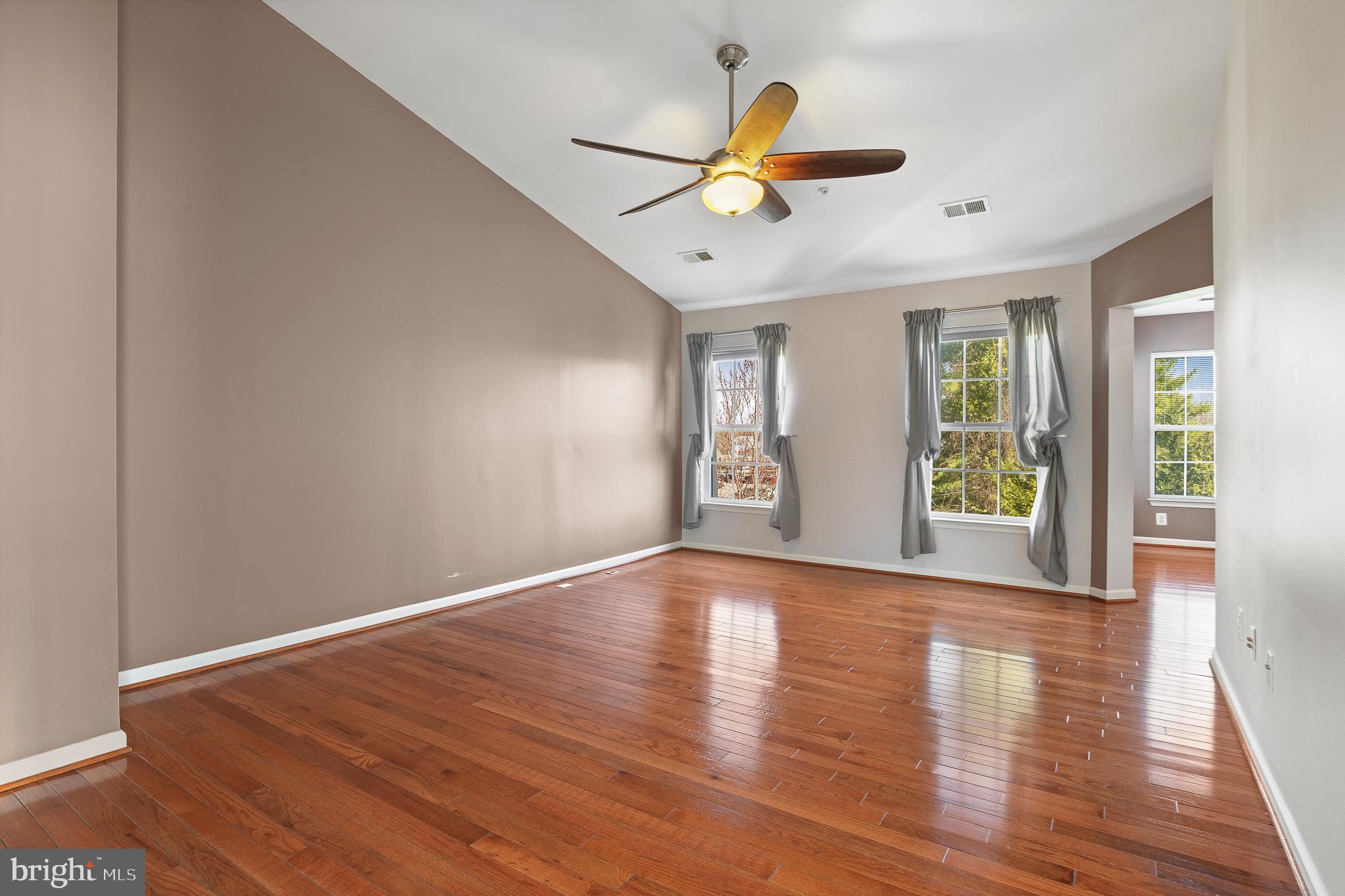 70 Two Rivers Drive Edgewater, MD 21037 - Photo 62 of 69 Spacious room with natural light.