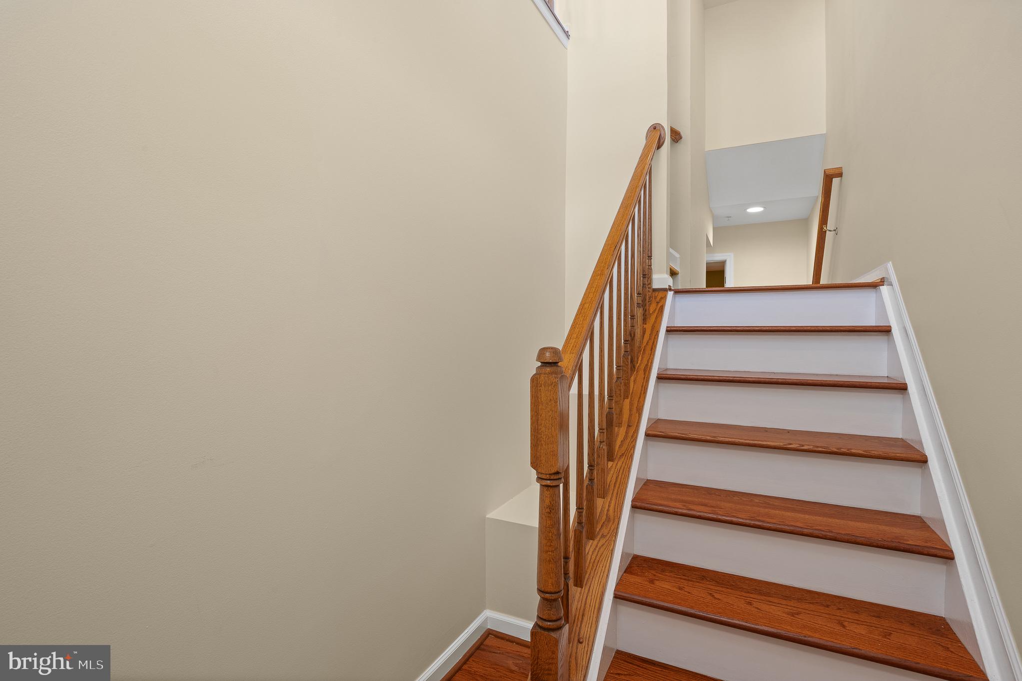 70 Two Rivers Drive Edgewater, MD 21037 - Photo 10 of 69 Inviting staircase to new beginnings.