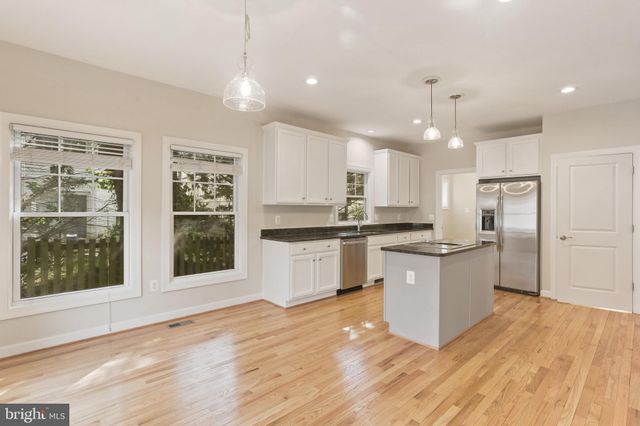 $1,225,000 | 5111 19th Road North, Arlington, VA 22207