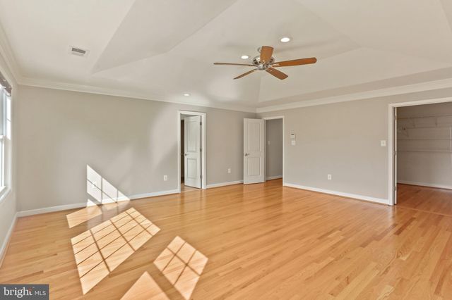 $1,225,000 | 5111 19th Road North, Arlington, VA 22207