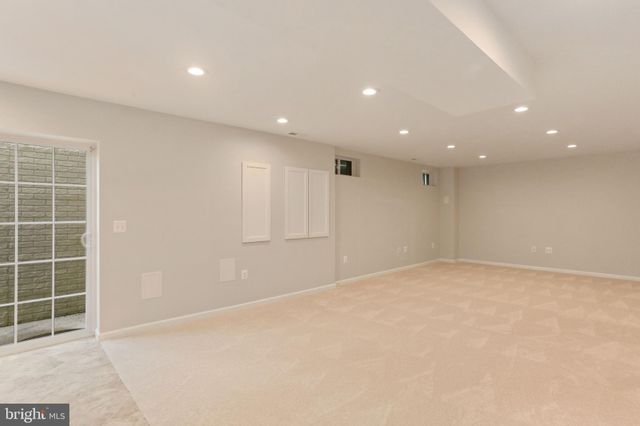 $1,225,000 | 5111 19th Road North, Arlington, VA 22207