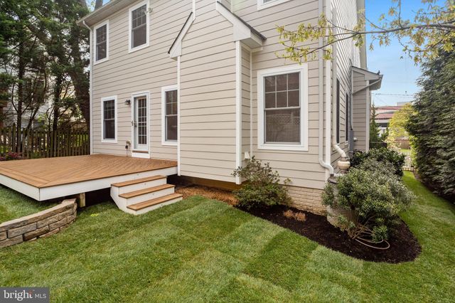 $1,225,000 | 5111 19th Road North, Arlington, VA 22207