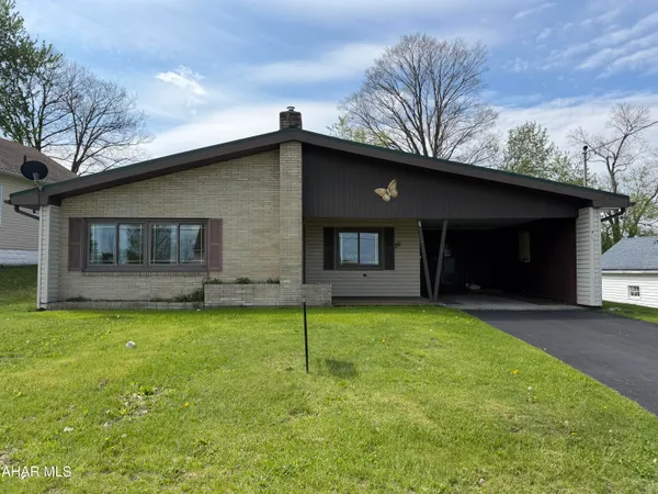 $144,990 | 815 Lower Martin Avenue, Portage, PA 15946