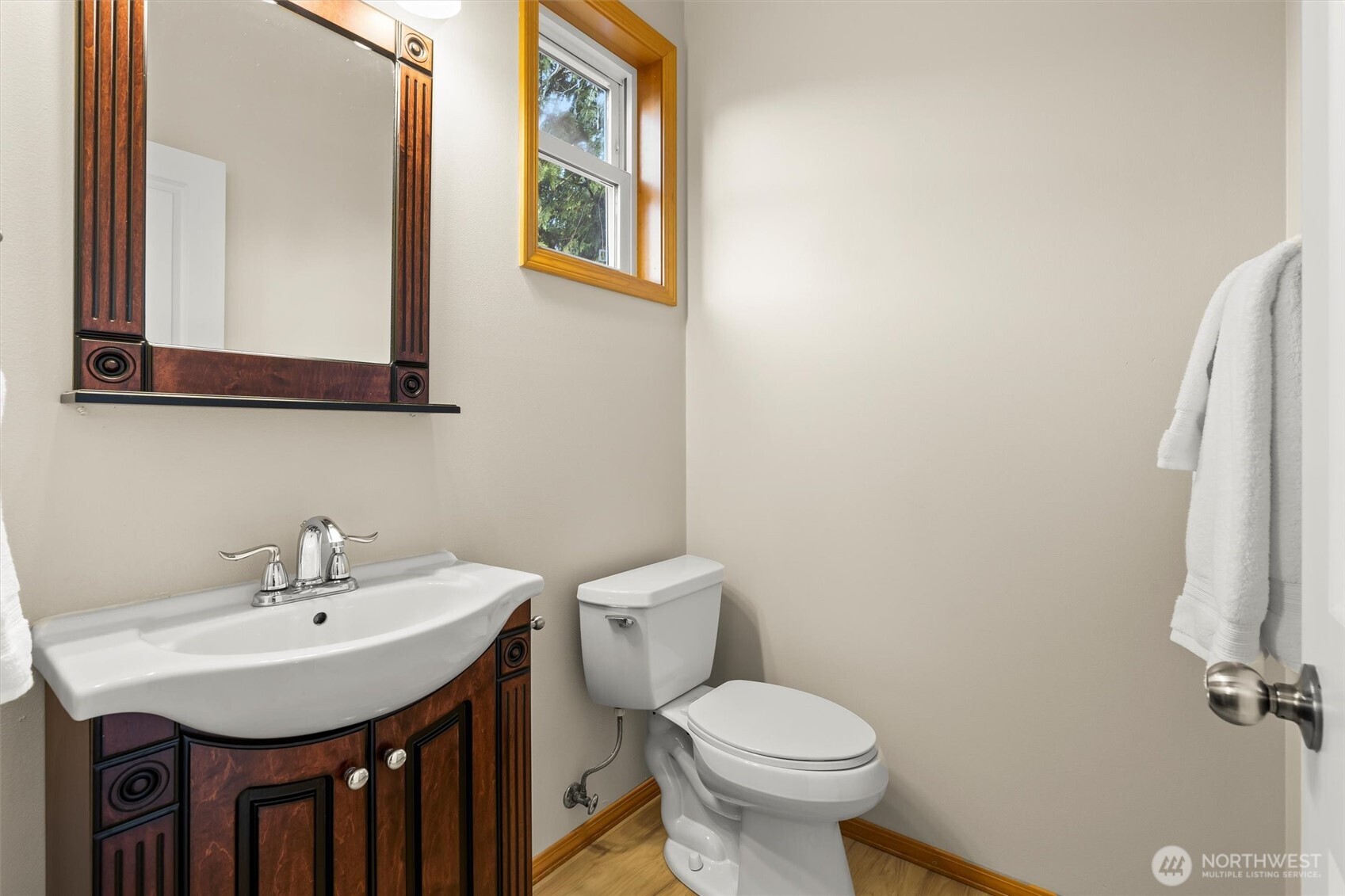 2008 Monroe Avenue Everett, WA 98203 - Photo 13 of 36