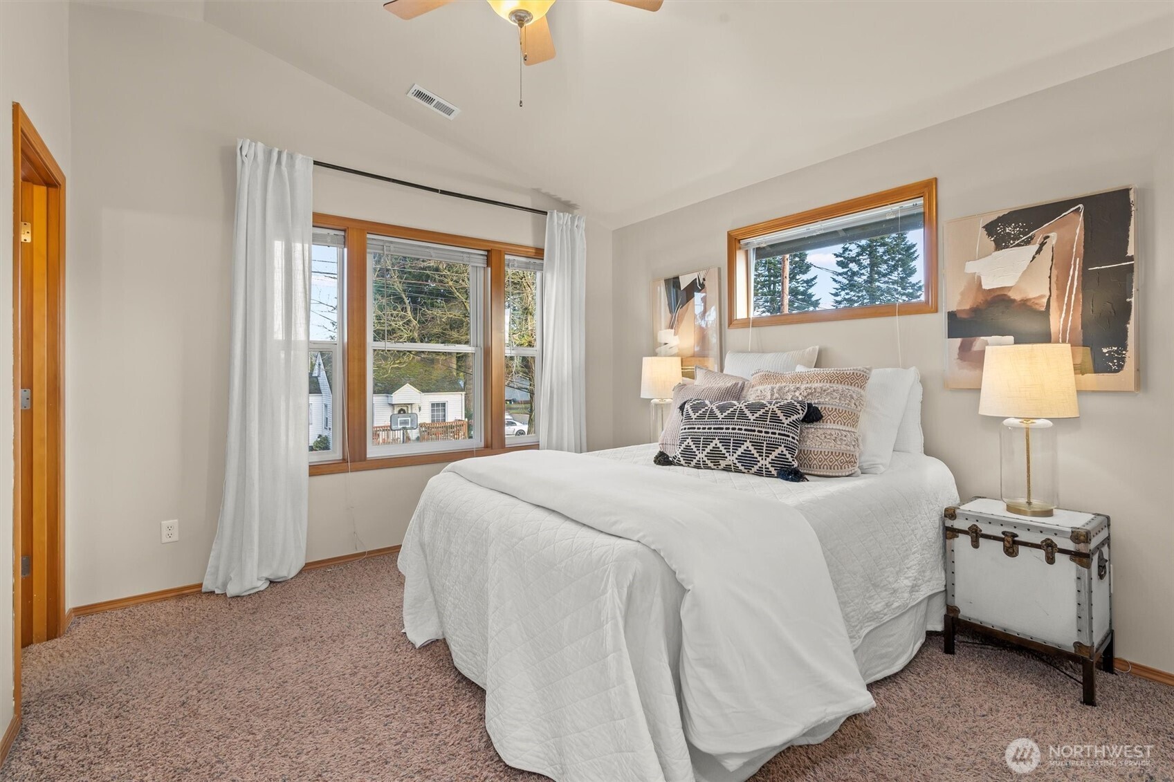 2008 Monroe Avenue Everett, WA 98203 - Photo 16 of 36