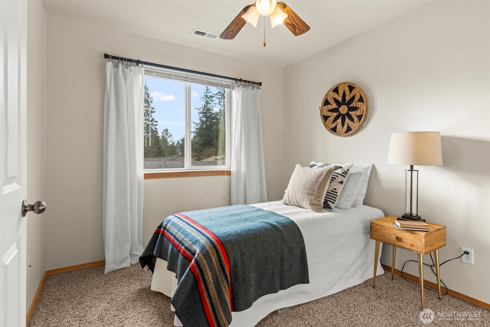 2008 Monroe Avenue Everett, WA 98203 - Photo 22 of 36