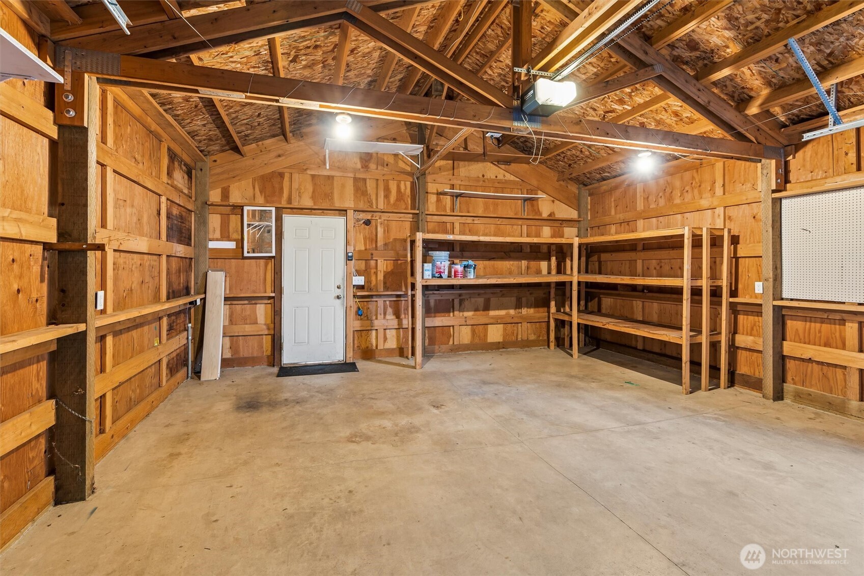 2008 Monroe Avenue Everett, WA 98203 - Photo 27 of 36