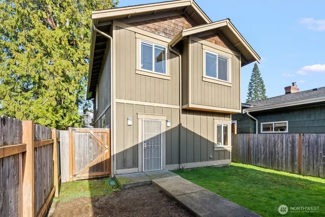 $625,000 | 2008 Monroe Avenue, Everett, WA 98203