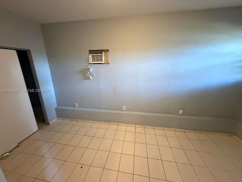 8201 Northwest 5th Court, Unit BACK Miami, FL 33150 - Photo 8 of 9 a view of an empty room