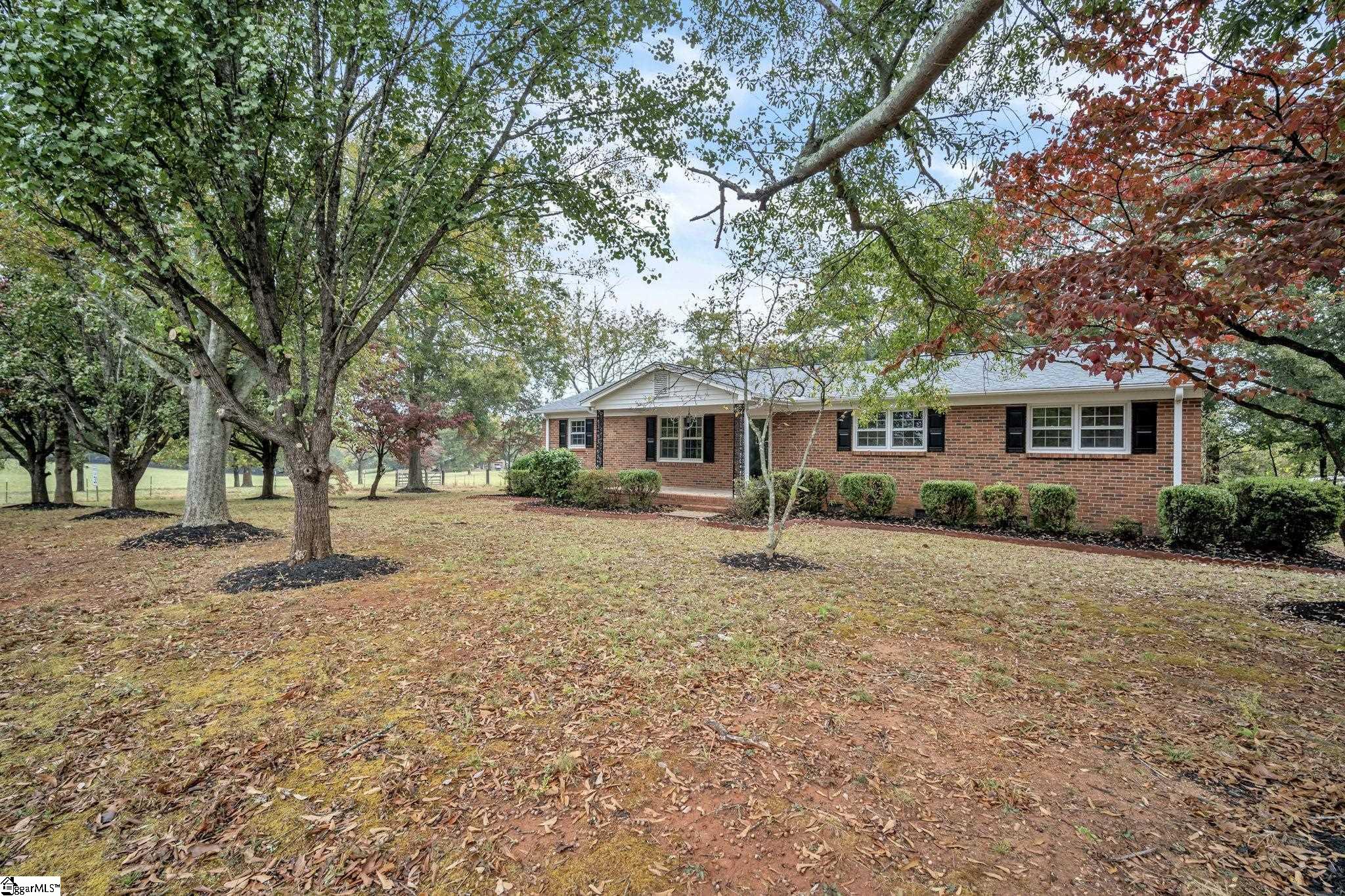 3314 Locust Hill Road Taylors, SC 29687 - Photo 2 of 28 Gallery Image 2
