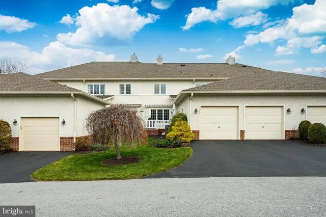 $670,000 | 473 Fairmont Drive, Unit 238, Chester Springs, PA 19425
