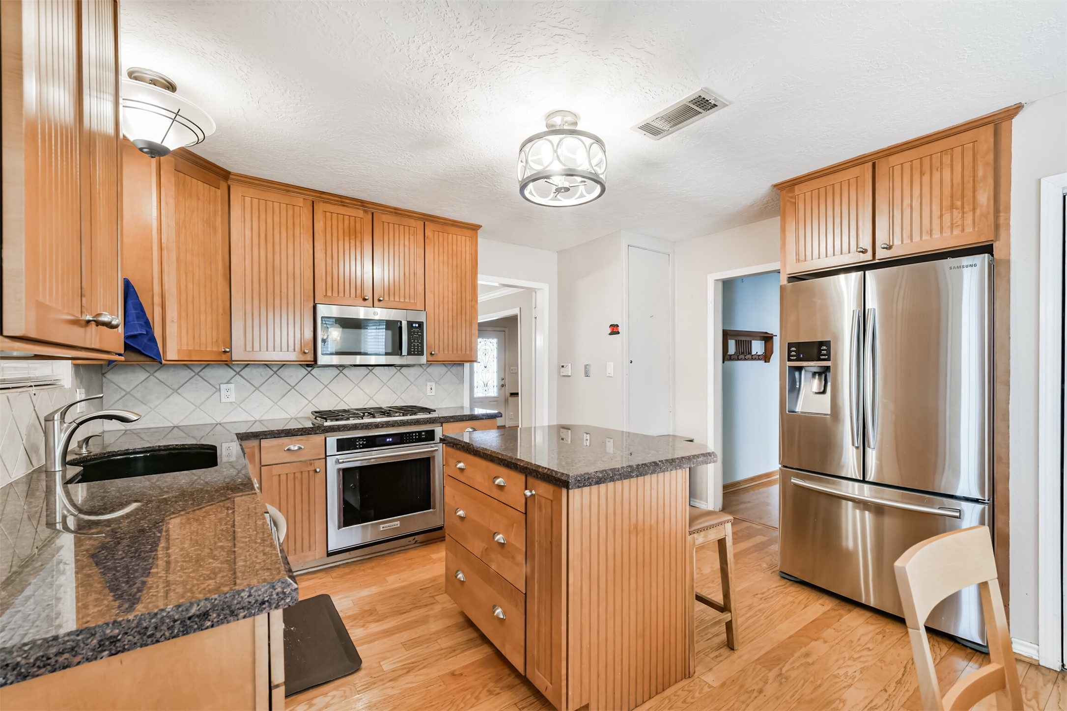 2511 Watts Street Houston, TX 77030 - Photo 12 of 34