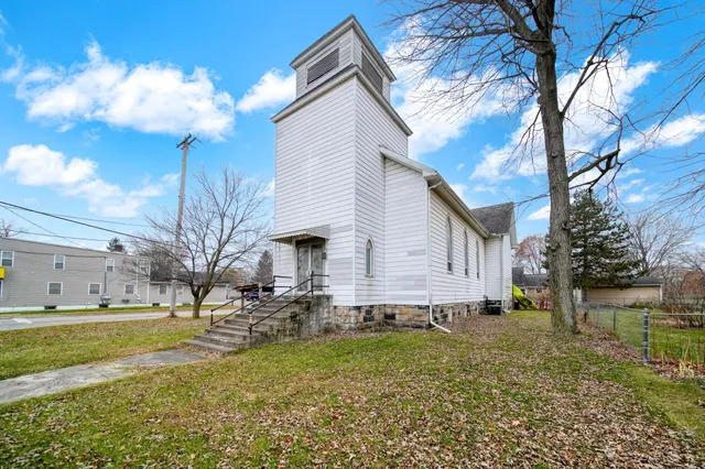 $139,900 | 1302 Cooper Street, Jackson, MI 49202