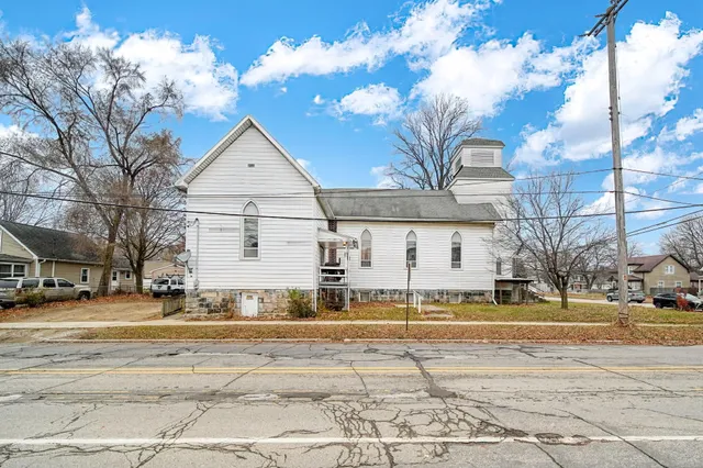 $139,900 | 1302 Cooper Street, Jackson, MI 49202