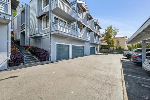$675,000 | 4 Ash Avenue, Unit 11, Kentfield, CA 94904