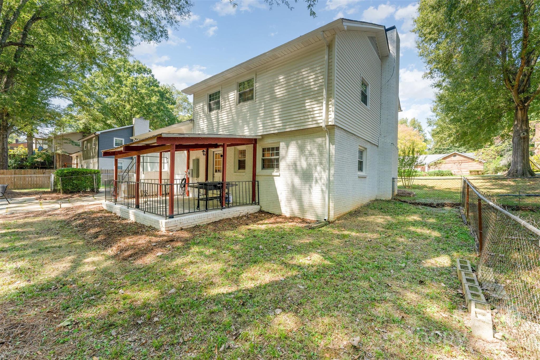 743 Pineborough Road Charlotte, NC 28212 - Photo 25 of 30 a view of back yard of the house