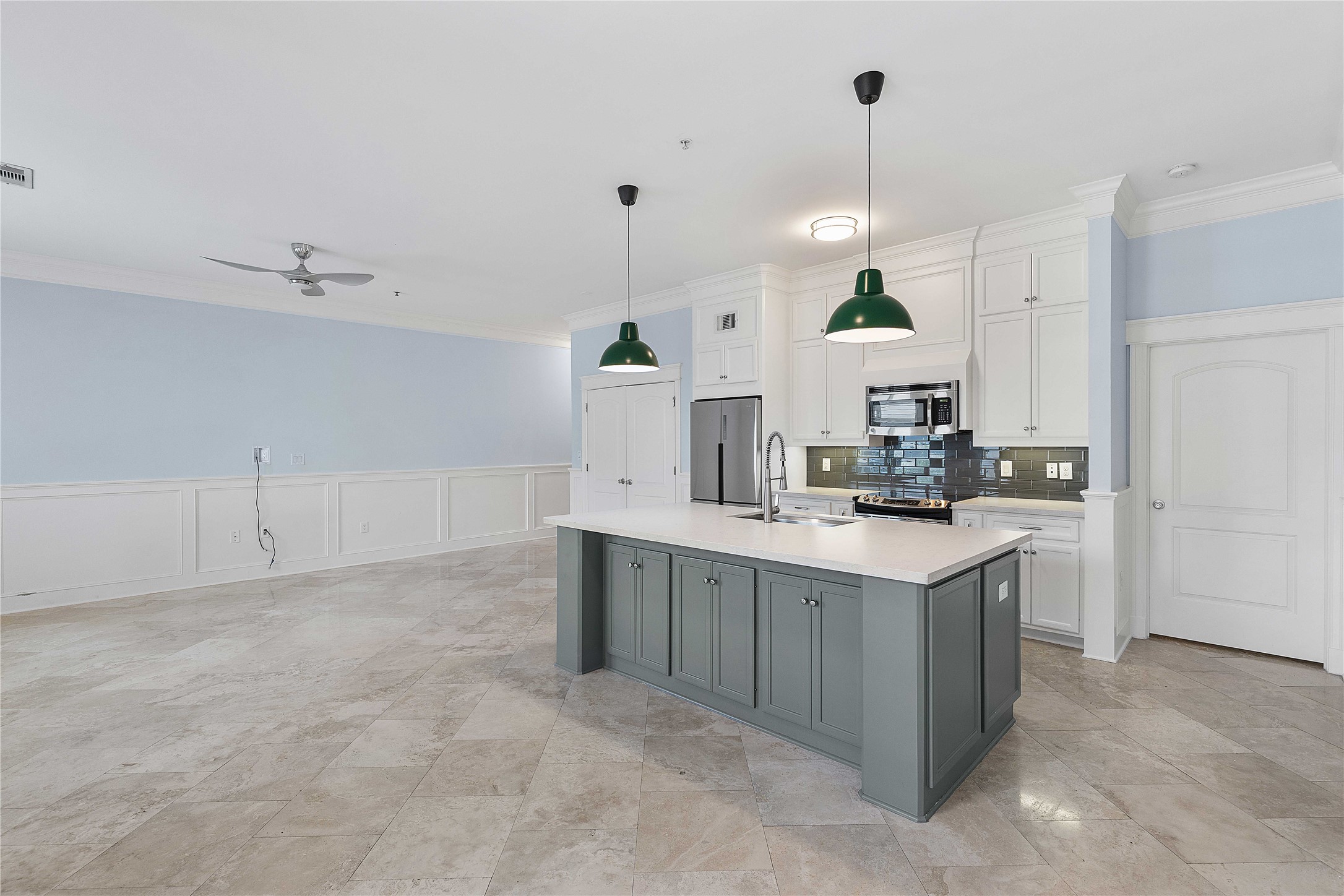 2802 Morrison Street, Unit 106 Houston, TX 77009 - Photo 1 of 35 Kitchen