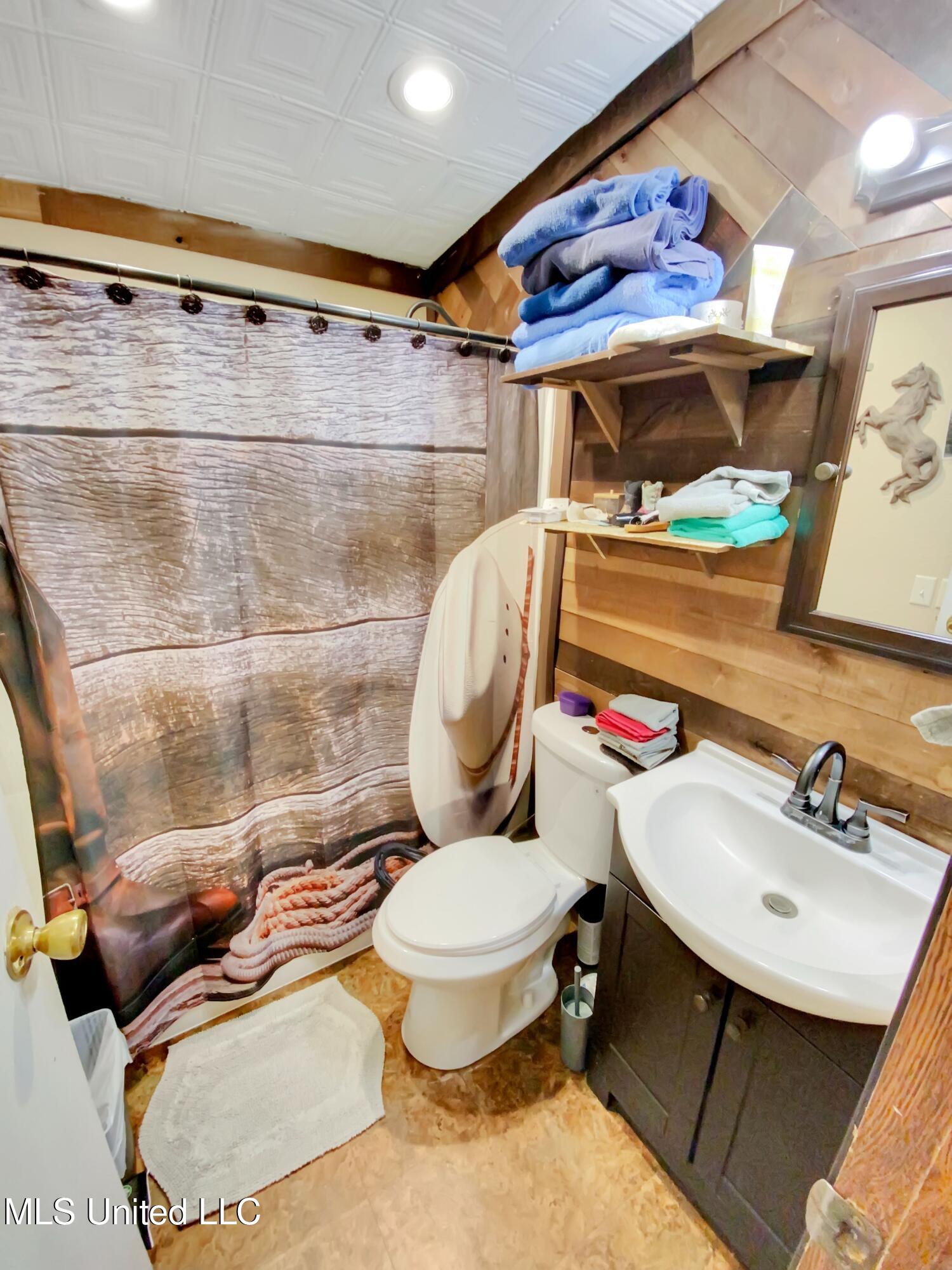 51 Rock Road Hattiesburg, MS 39401 - Photo 17 of 24 48e76614-f295-44c4-9ebe-083ee00cf3b9