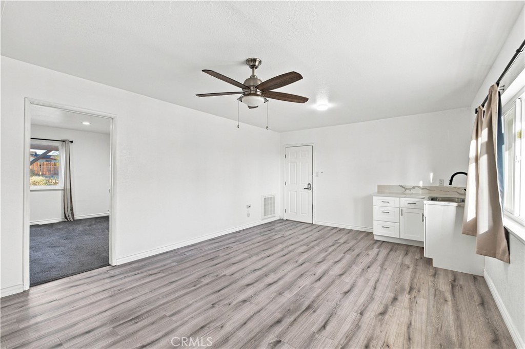 15037 Miami Road Apple Valley, CA 92307 - Photo 14 of 65