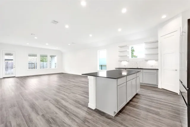 $3,200 | 153 Aurora Spgs Drive, Katy, TX 77493