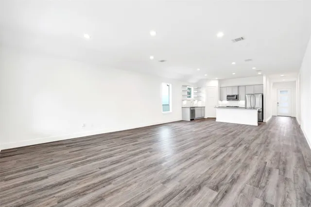 $3,200 | 153 Aurora Spgs Drive, Katy, TX 77493