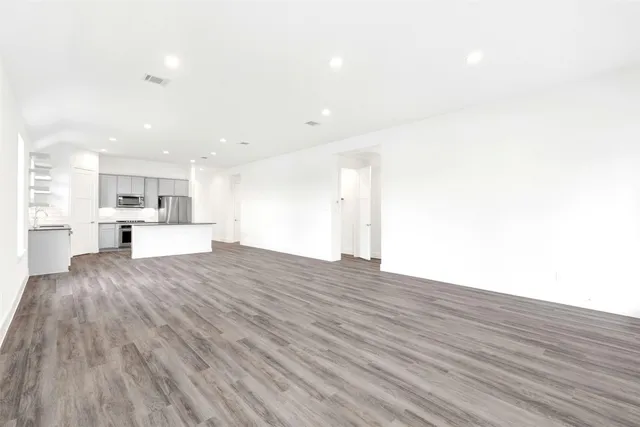 $3,200 | 153 Aurora Spgs Drive, Katy, TX 77493