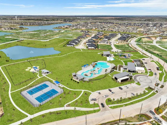 $3,200 | 153 Aurora Spgs Drive, Katy, TX 77493