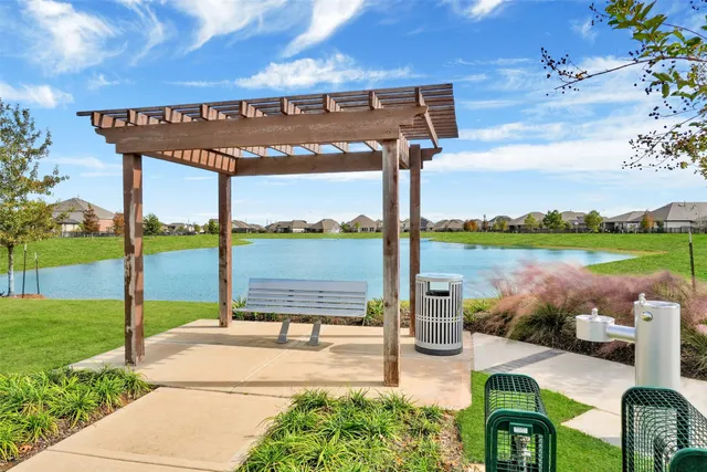 $3,200 | 153 Aurora Spgs Drive, Katy, TX 77493