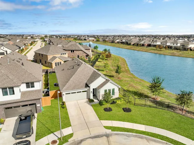 $3,200 | 153 Aurora Spgs Drive, Katy, TX 77493