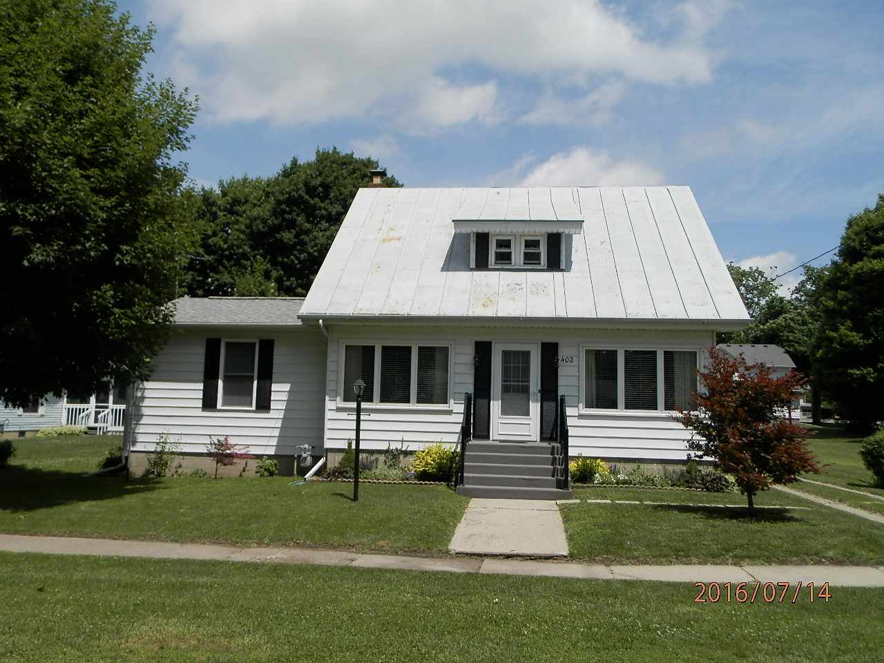 402 Spring Street Fremont, IN 46737 - Photo 2 of 33 Gallery Image 2